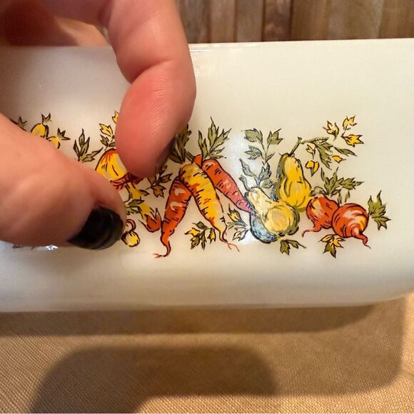 Vintage Anchor Hocking Harvest Vegetables 1 Quart Loaf Pan Dish - Picture 3 of 11